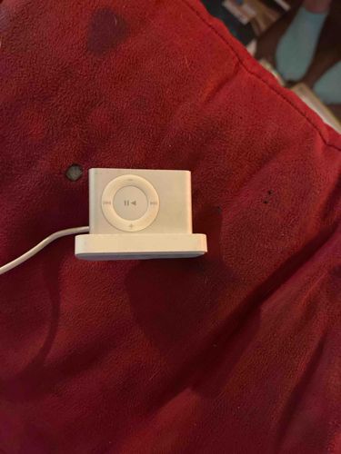 Apple iPod Shuffle (1st Generation) and Dock