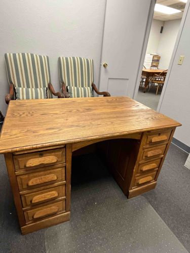 Oak Double Pedestal Desk