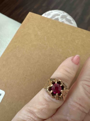 Antique Victorian/Edwardian Gold Belcher-Set Ruby Ring