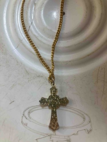 Cross Pendant Necklace