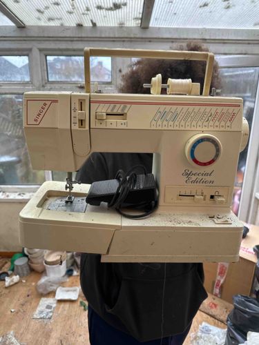 Singer Special Edition Electric Sewing Machine
