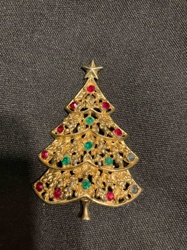 Vintage Rhinestone Christmas Tree Brooch