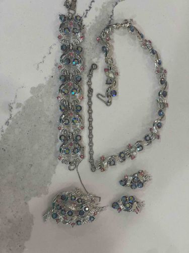Vintage Iridescent Rhinestone Parure (Necklace, Bracelet, Earrings, Brooch)