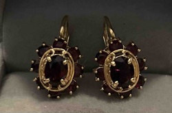 Vintage Gold Garnet Cluster Earrings