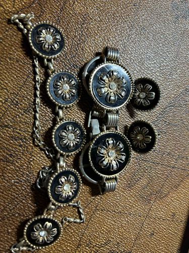 Vintage Black Enamel and Rhinestone Floral Jewelry Set (Bracelet and Earrings)