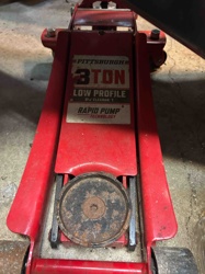 Pittsburgh 3-Ton Low Profile Floor Jack