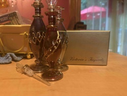 Victorian-Style Decorative Glass Perfume Bottles with Atomizer