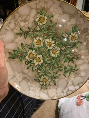 "Wilgard Shiffers" Botanical Decorative Plate, Collection No. 5021