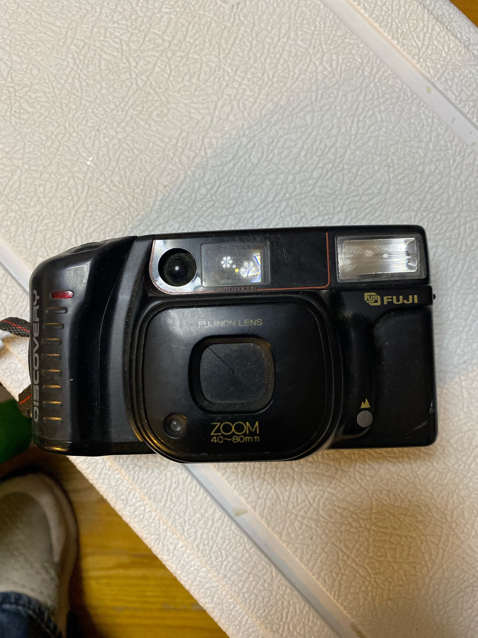 Submitted photo of Fuji Discovery Zoom 40-80mm camera (not authenticated)