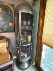 Howard Miller Bar Globe Cabinet 'Wine and Dine'