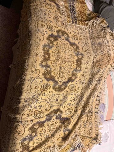 Jacquard Woven Medallion Throw Blanket
