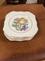 Steubenville 'Adam Antique' Fruit Motif Dinner Plates (Set of 8)