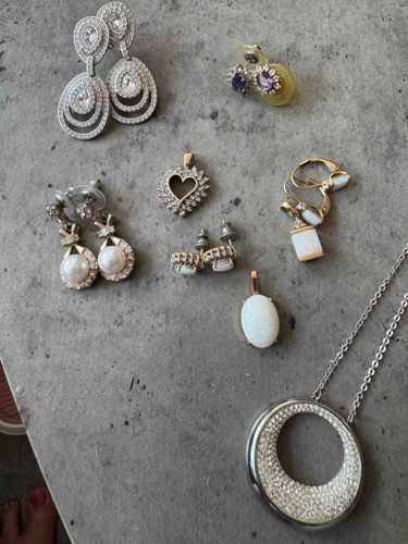 Assorted Jewelry Collection (Earrings, Pendants, Necklace)