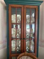Corner Display Cabinet with Dinnerware Set