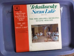 Tchaikovsky: Swan Lake (Ballet Suite) - The Philadelphia Orchestra, Eugene Ormandy (Columbia Records LP with Accompanying Book)