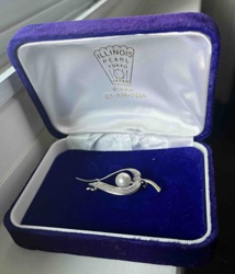 Silver-Tone Pearl Brooch by Illinois Pearl Tokyo