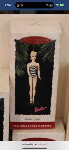 1993 Hallmark Keepsake Ornament 'Barbie Debut 1959'