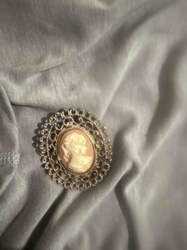 Vintage Cameo Brooch