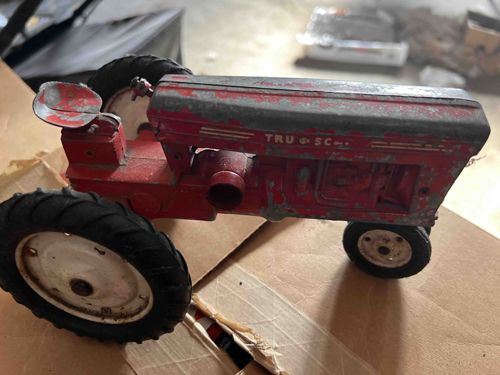 Vintage Red Toy Tractor (possibly Ertl Tru-Scale)