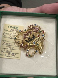 Taz the Tasmanian Devil Christmas Pin with Box