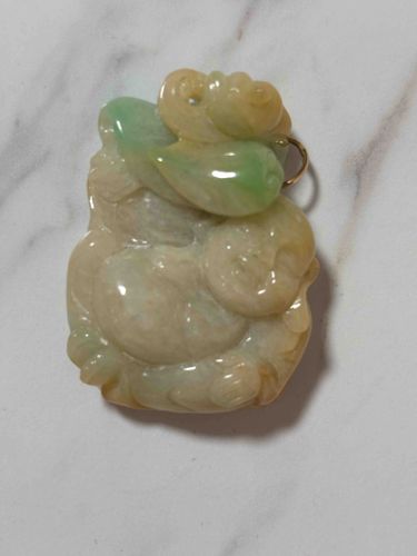 Vintage Carved Jadeite Pendant with Gold Bail