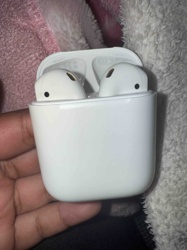 Apple AirPods (2nd Generation)