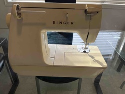 Singer Touch-Tronic 2010 Memory Machine