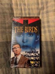 The Birds (Alfred Hitchcock Collection) VHS Tape