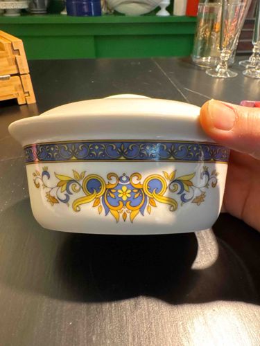 CorningWare Callaway Pattern Casserole Dish