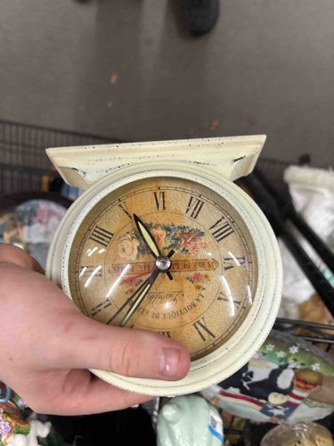 Vintage-Style Decorative Countertop Clock