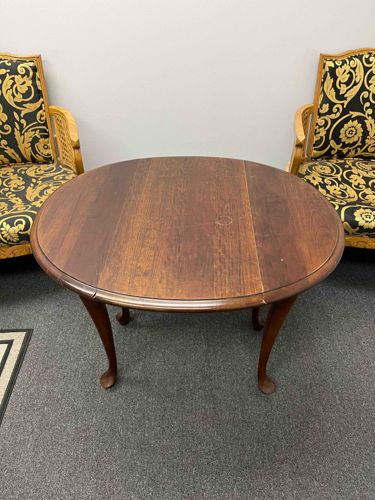 Oval Drop-Leaf Gateleg Table