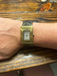 Gruen Quartz Gold-Tone Ladies Wristwatch with Textured Band
