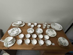 Royal Albert White Dogwood Bone China Dinnerware Set