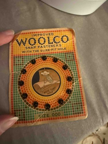 Improved Woolco Snap Fasteners, Original Card, Size 000