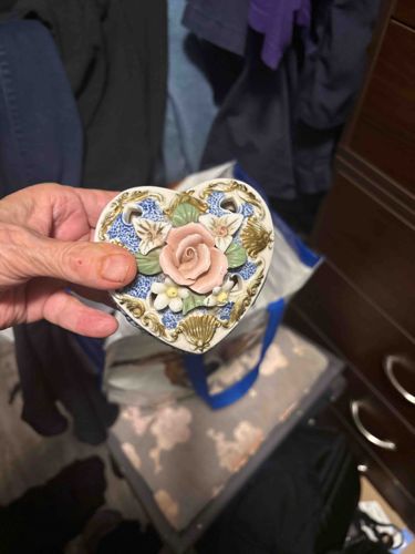 Porcelain Heart-Shaped Trinket Box with Applied Floral and Shell Motifs