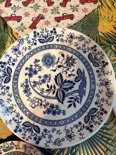 Johnson Brothers Blue Onion / Old Britain Castles Style Dinner Plate