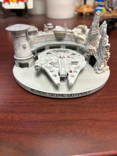 Disney Parks Star Wars: Galaxy's Edge Black Spire Outpost Millennium Falcon Diorama