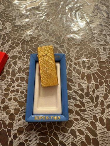 Vintage Gold-Tone 'Super-Thin' Lighter