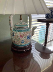 Chinese Porcelain Teapot Table Lamp