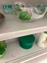 Clear Glass Serving Bowl with Leaf Design