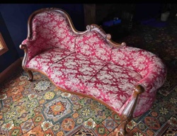 Victorian Style Chaise Lounge