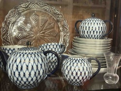 Lomonosov Imperial Porcelain 'Cobalt Net' Tea Set and Dinnerware