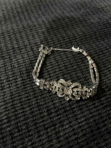 Rhinestone Bow and Floral Motif Bracelet