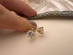 Pair of Round Brilliant Cut Diamond Stud Earrings in Yellow Gold Six-Prong Mountings