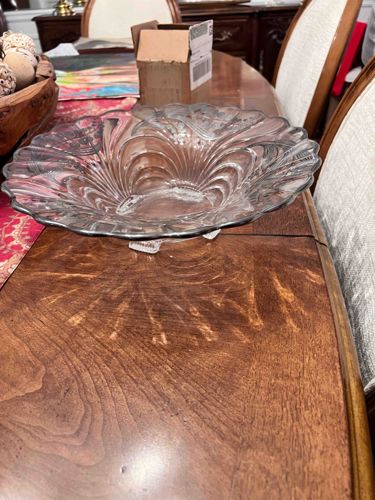 Clear Pressed Glass Scalloped Bowl with Radiating Fan Pattern