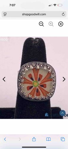 Art Glass or Enamel White Gold Cocktail Ring