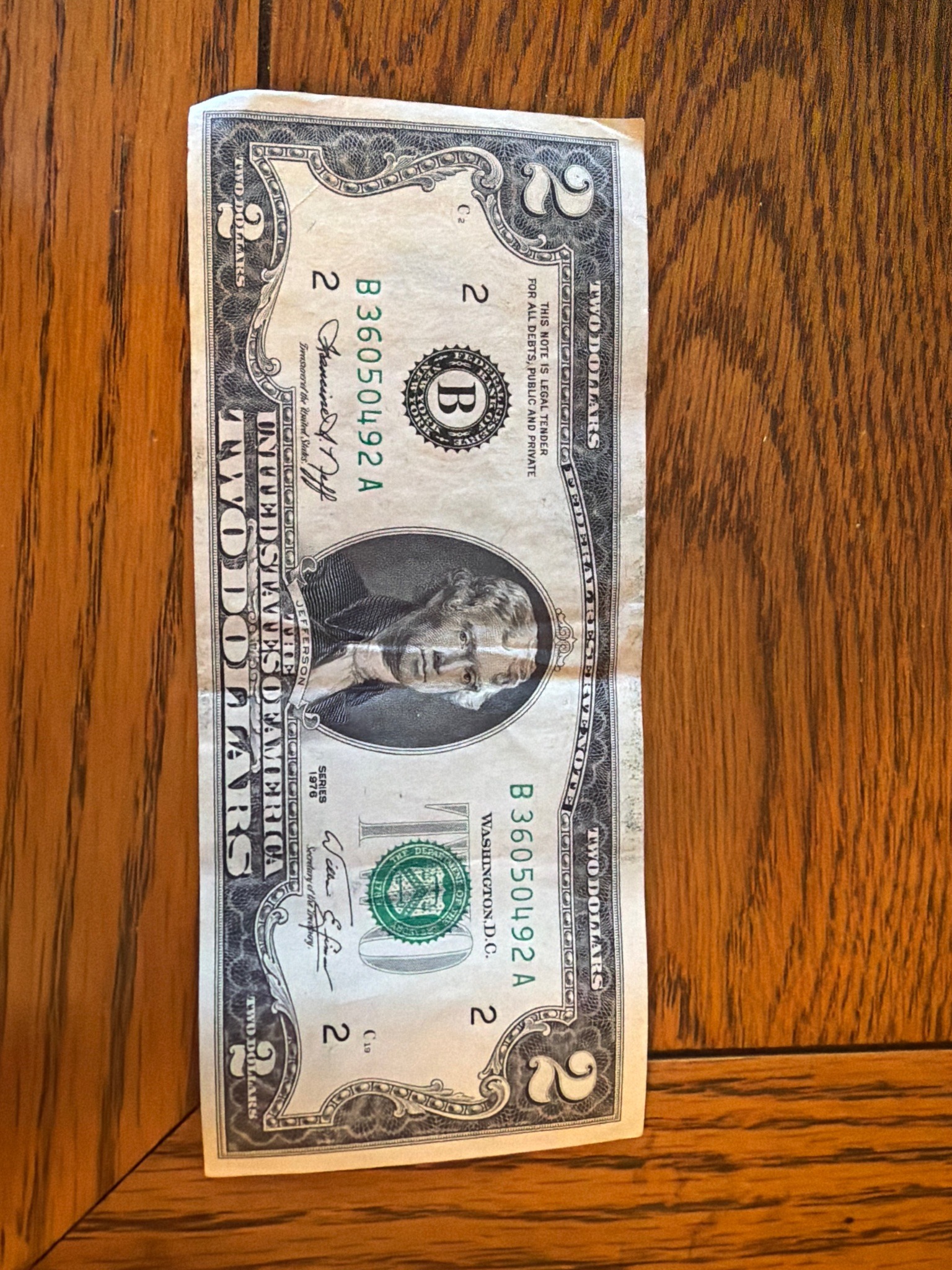 Submitted photo of United States Two Dollar Banknote, Series 1976 (unverified)