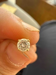 Round Brilliant Diamond Stud Earring