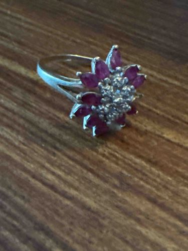 Vintage 10K Gold Ruby and Diamond Cluster Flower Ring