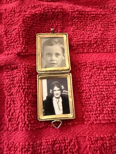 Vintage Gold-Tone Rectangular Folding Locket